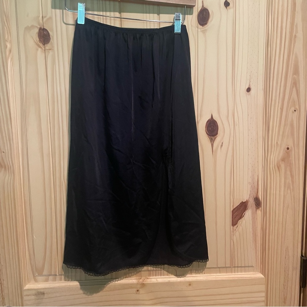 Vassarette Black Midi‎ Slip